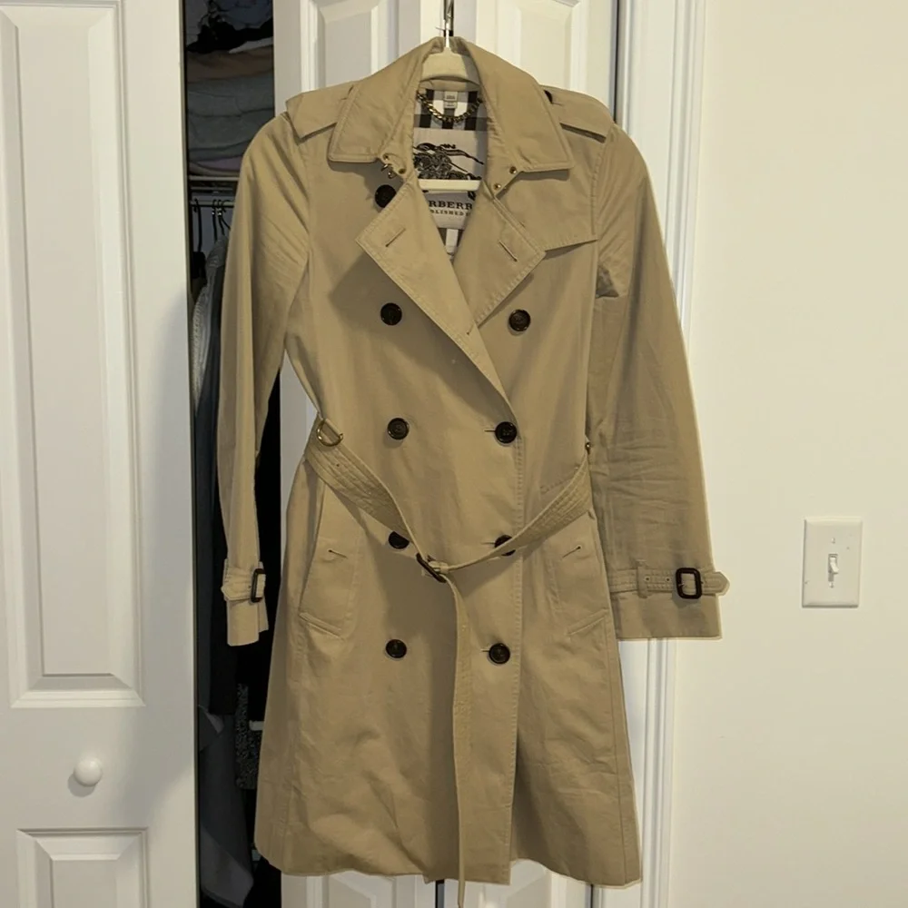 Burberry Beige Double-Breasted Trench Coat - Picture 10 of 12
